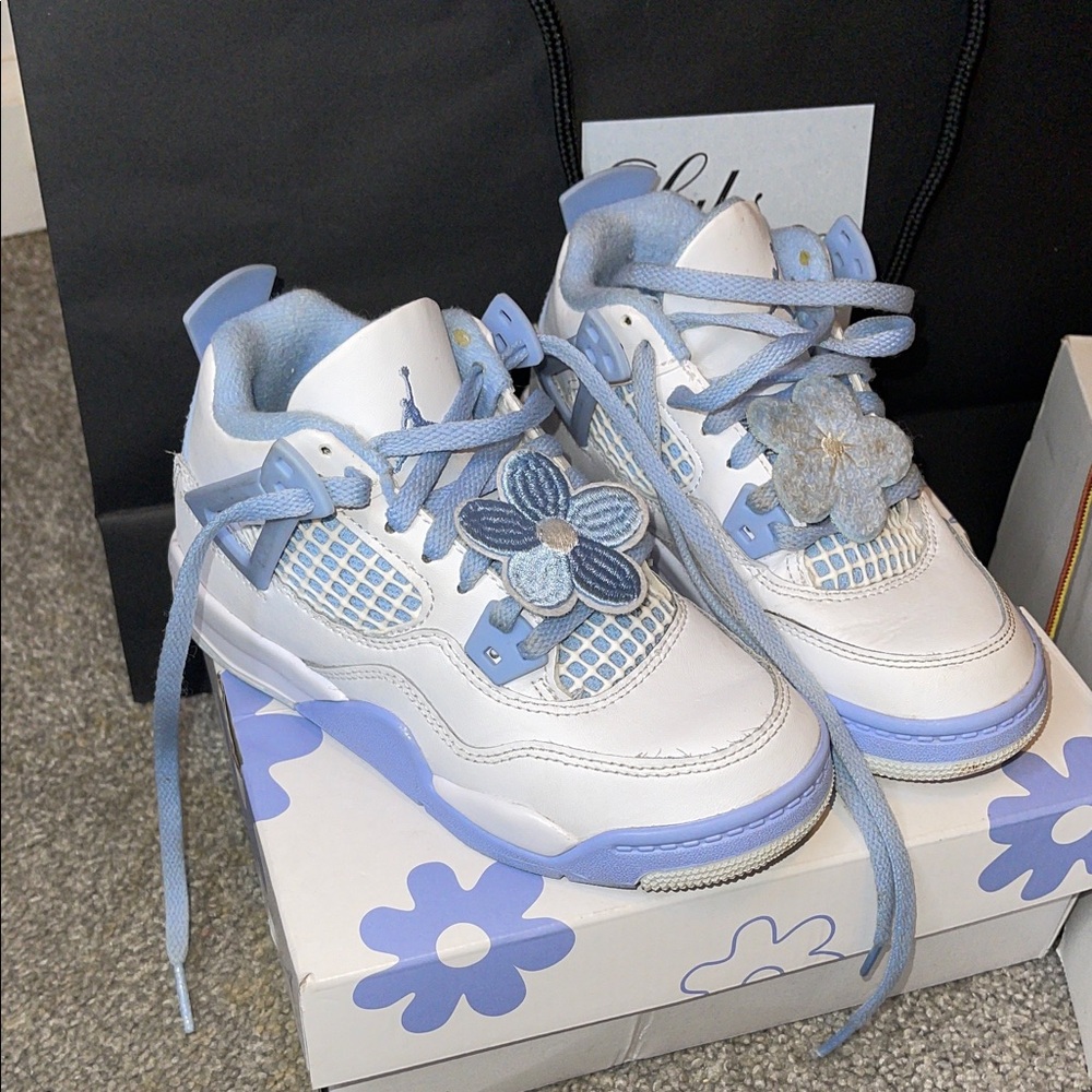 Kids Jordan 4 Retro & Timberland Premium Boot 2FER